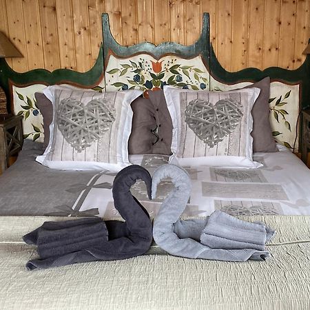 Bed and Breakfast La Demeure Des Elfes Альбинен Экстерьер фото